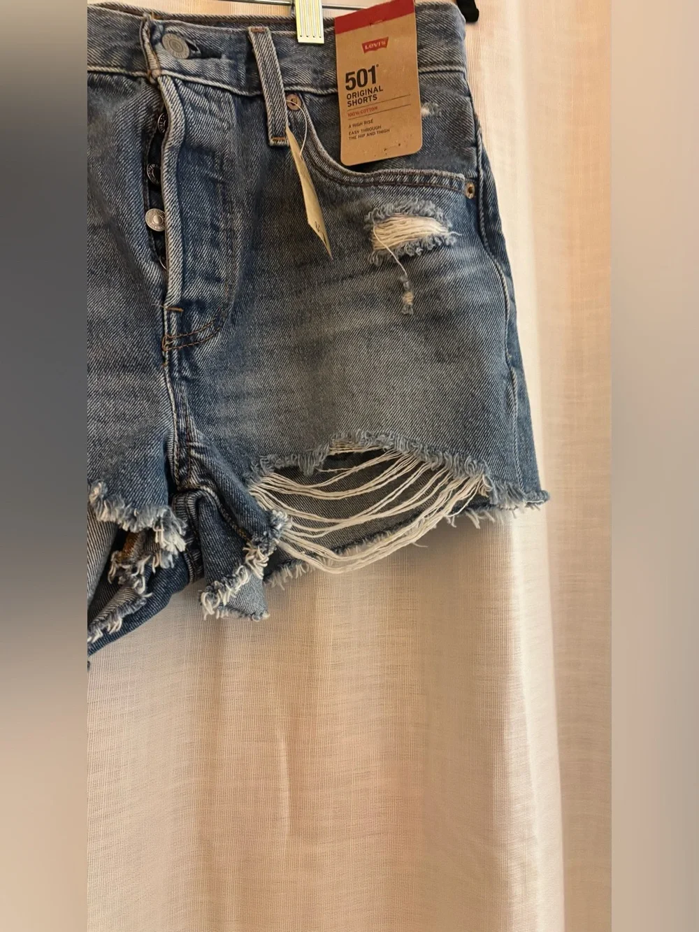 Levis nwt high